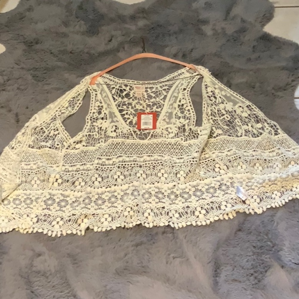 Lace vest